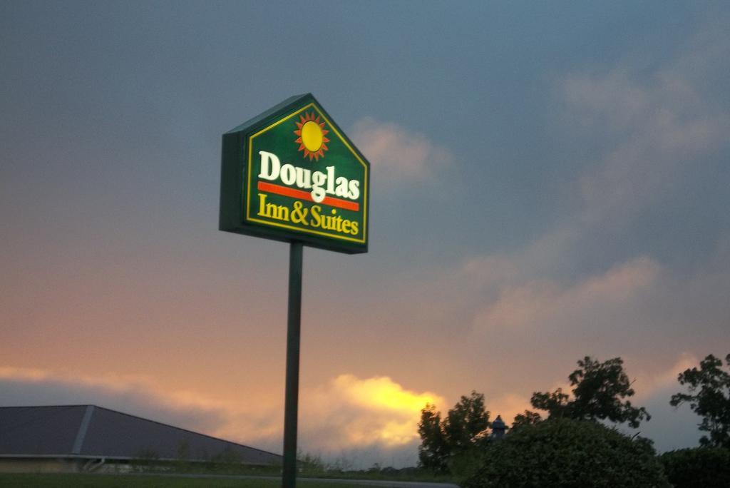 Douglas Inn & Suites, Blue Ridge, Ga エクステリア 写真