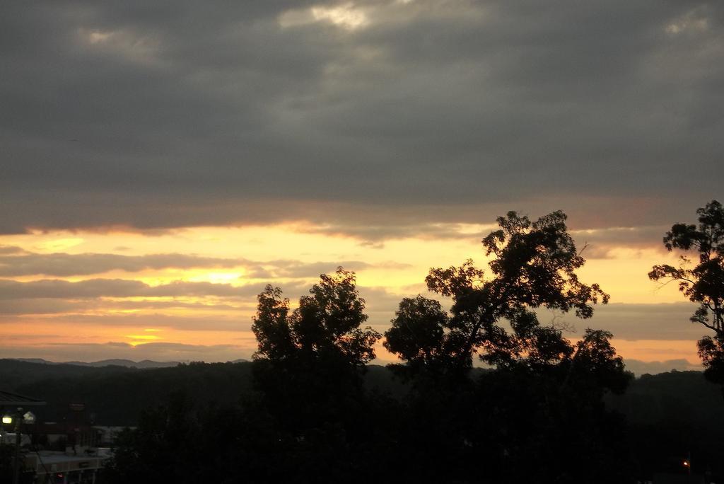 Douglas Inn & Suites, Blue Ridge, Ga エクステリア 写真