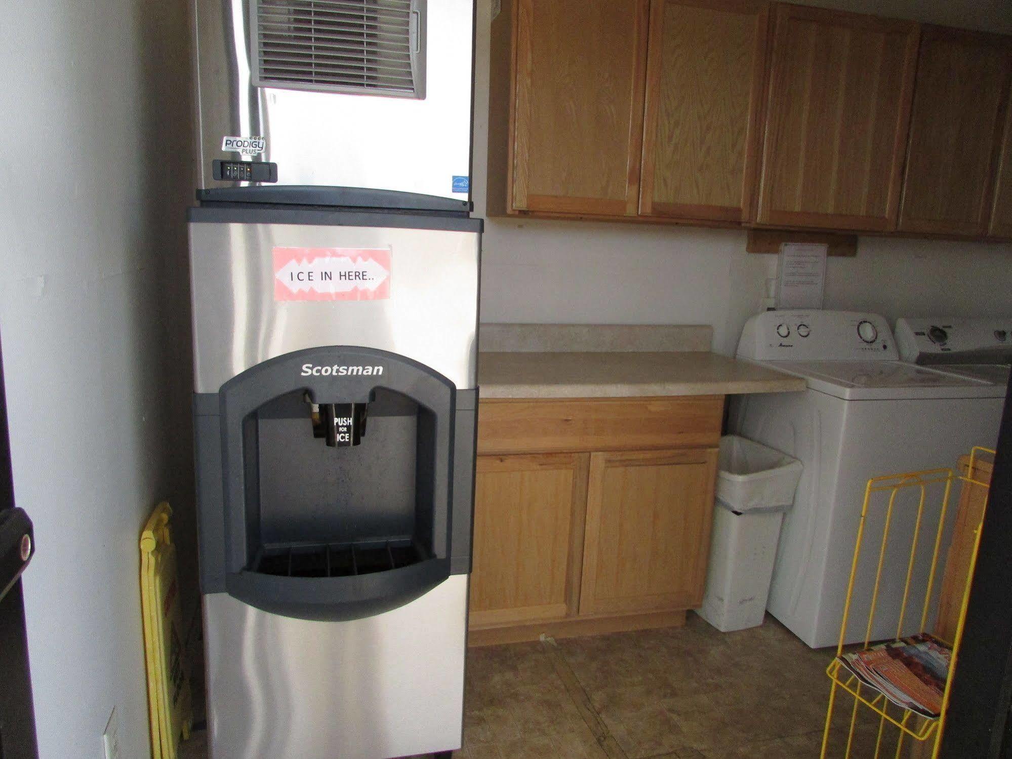 Douglas Inn & Suites, Blue Ridge, Ga エクステリア 写真